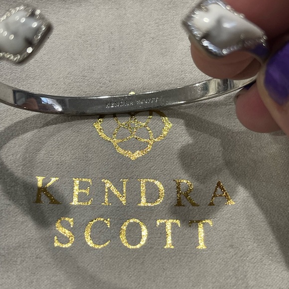 Kendra Scott Silver & Howlite Liana Cuff Bracelet - Picture 4 of 4